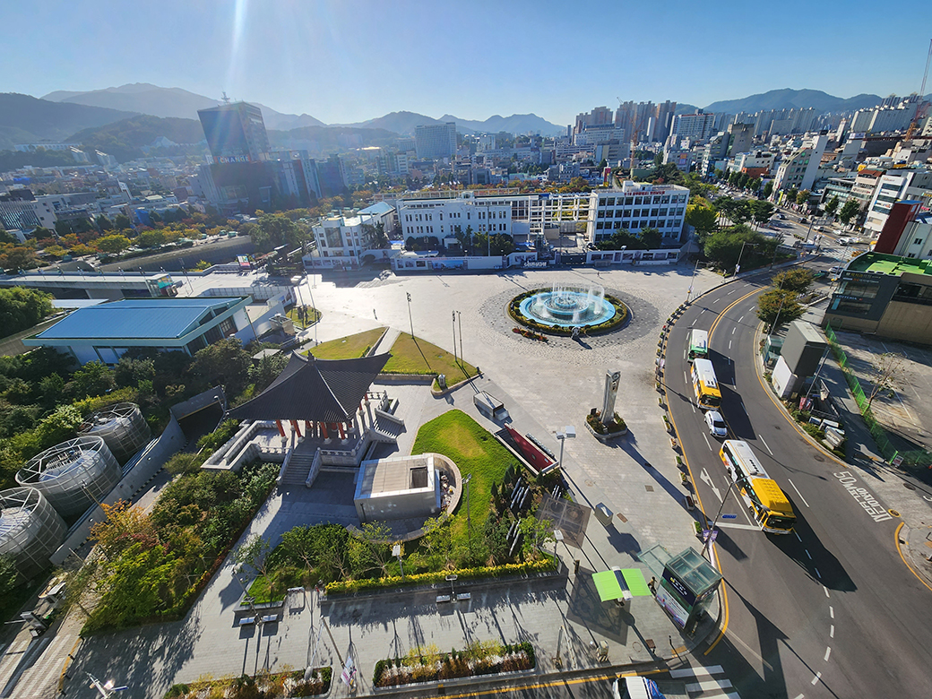 5.18 Democracy Square seen from the Jeonil Building