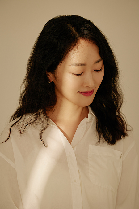 Writer Yun Jung-Eun