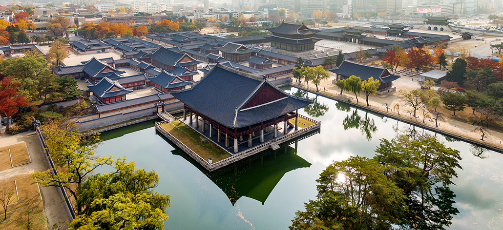 Gyeonghoeru Pavilion (慶會樓) in Gyeongbokgung Palace (景福宮), Korea’s most iconic royal palace